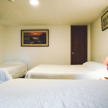Casa Del Arupo B&B Кито Экстерьер фото
